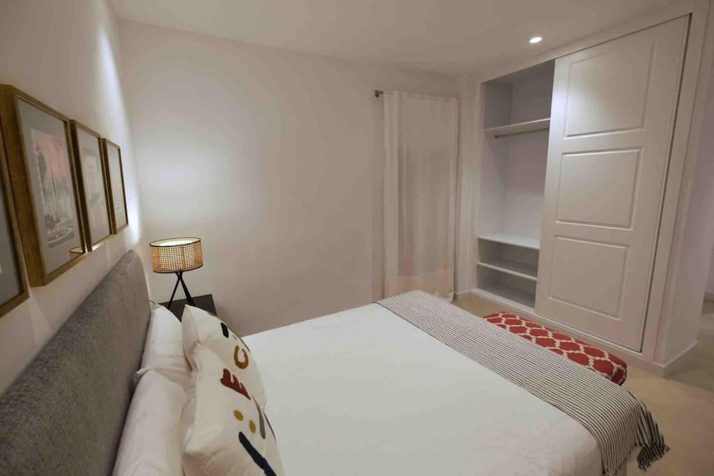 Colet Apartamento เซบีญา ภายนอก รูปภาพ