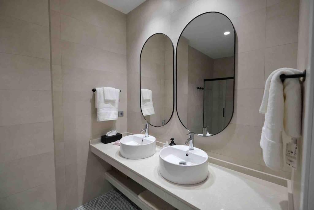 Colet Apartamento เซบีญา ภายนอก รูปภาพ